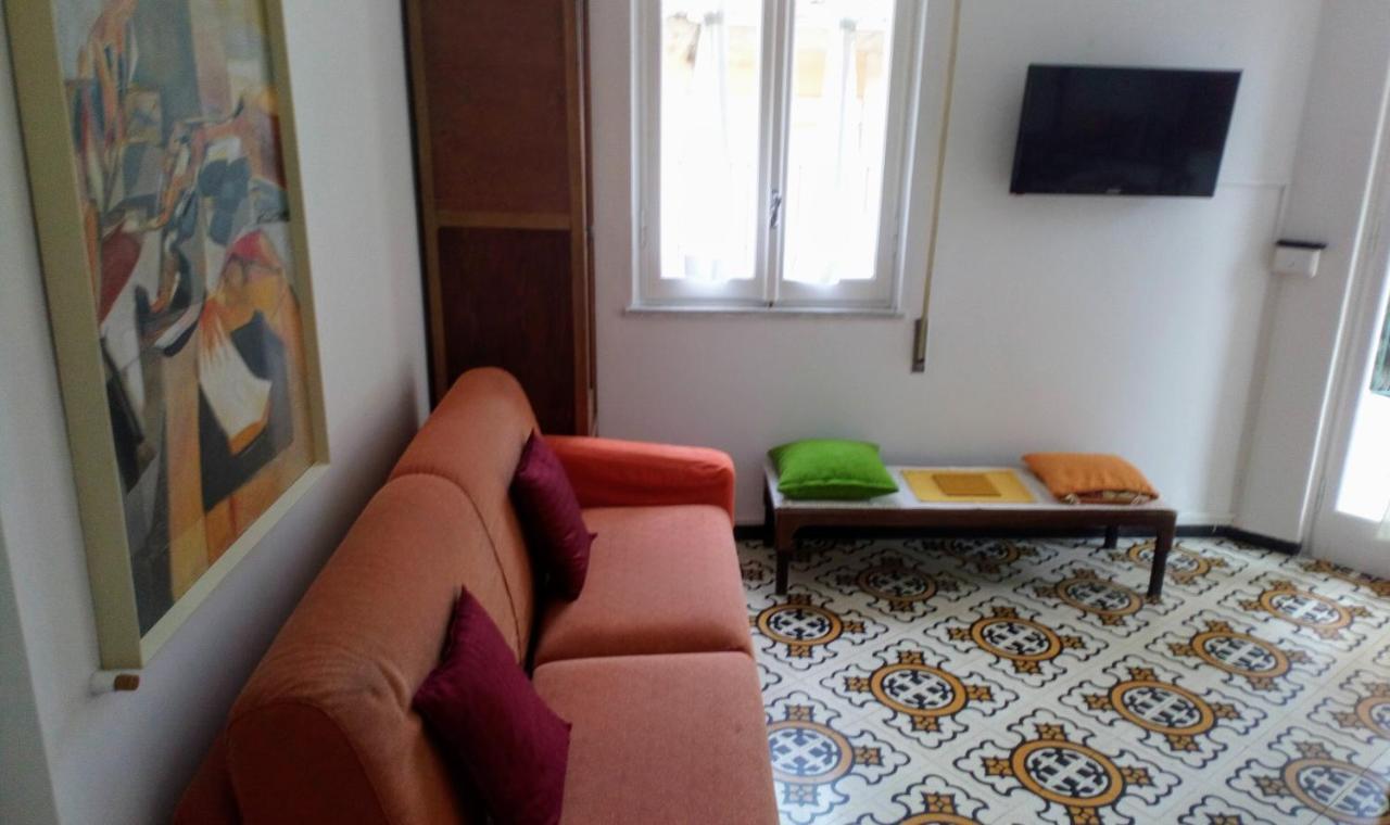 Casa Di Claude Con Posto Auto Apartment Finale Ligure Bagian luar foto
